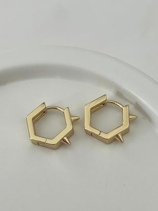 14K Gold Çivi Desen Halka Küpe