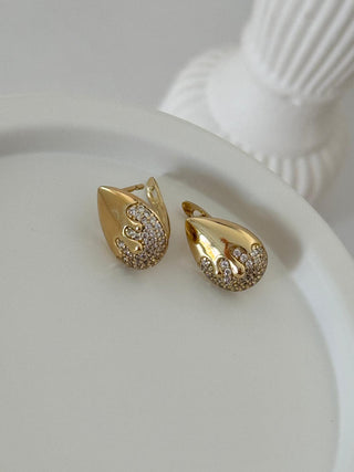 14K Gold Minimal Taş Detay Damla Küpe