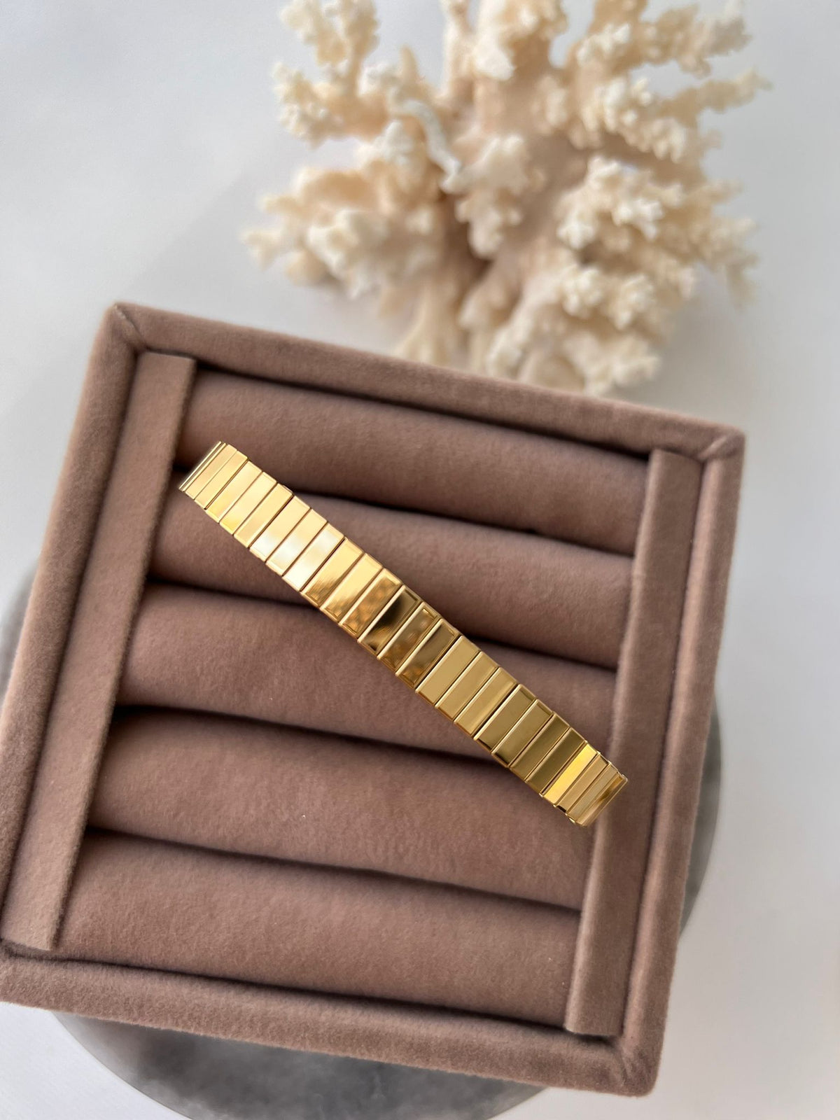 Çelik Çizgi Detay Gold  Akordiyon Bileklik