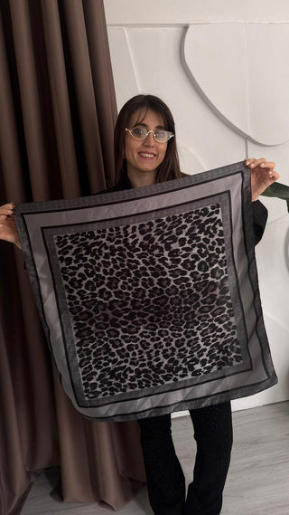 Gri Leopar Fular 70X70