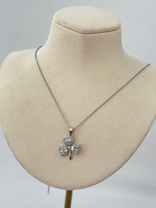 Silver Çelik Yonca Kolye