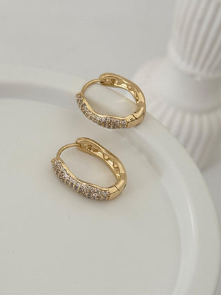 14K Gold Oval Desen Taşlı Halka Küpe