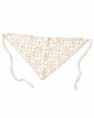 Beyaz Çiçek Desen Üçgen Örgü İthal Bandana