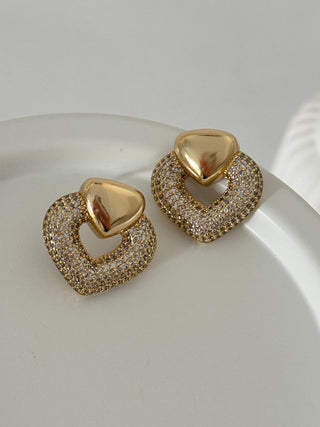 14K Gold Taşlı Kalp Küpe