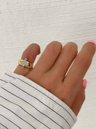 Marka Model Çift Renk Serçe Parmak Yüzük