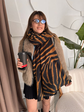 Leopar Desen Yünlü Şal
