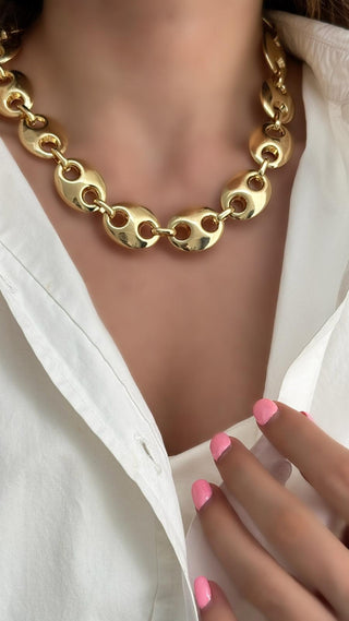 Gold Plaka Düğme Desen Kolye