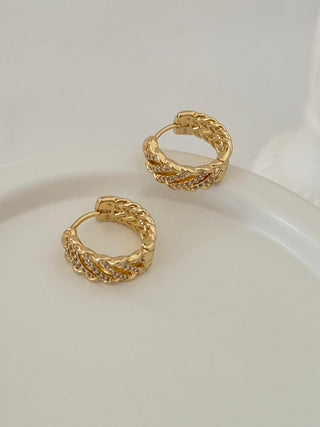 14K Gold Minimal Burgu Taşlı Halka Küpe