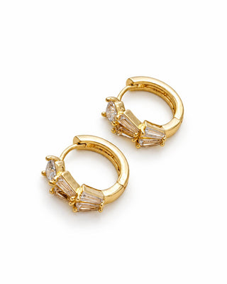 14K Gold Üçgen Form Halka Küpe
