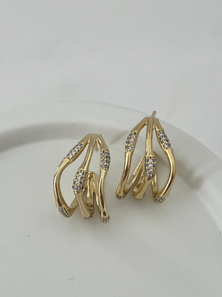 14K Gold Üçlü Görünüm Taş Detay Halka Küpe