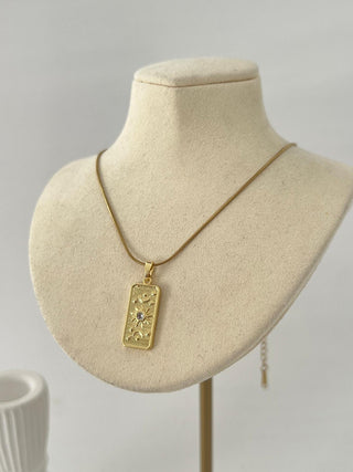 Gold Güneş Ay Yıldız Plaka Kolye