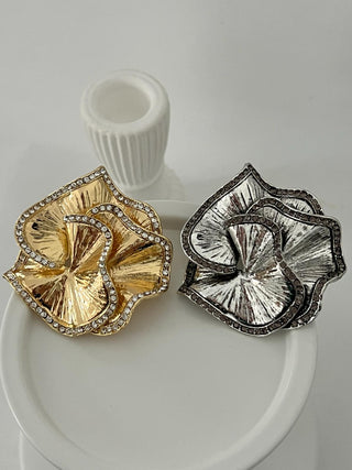 Taşlı Plaka Çiçek Broş