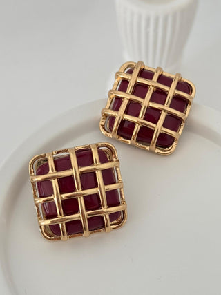 Bordo Gold Kare Detay Küpe
