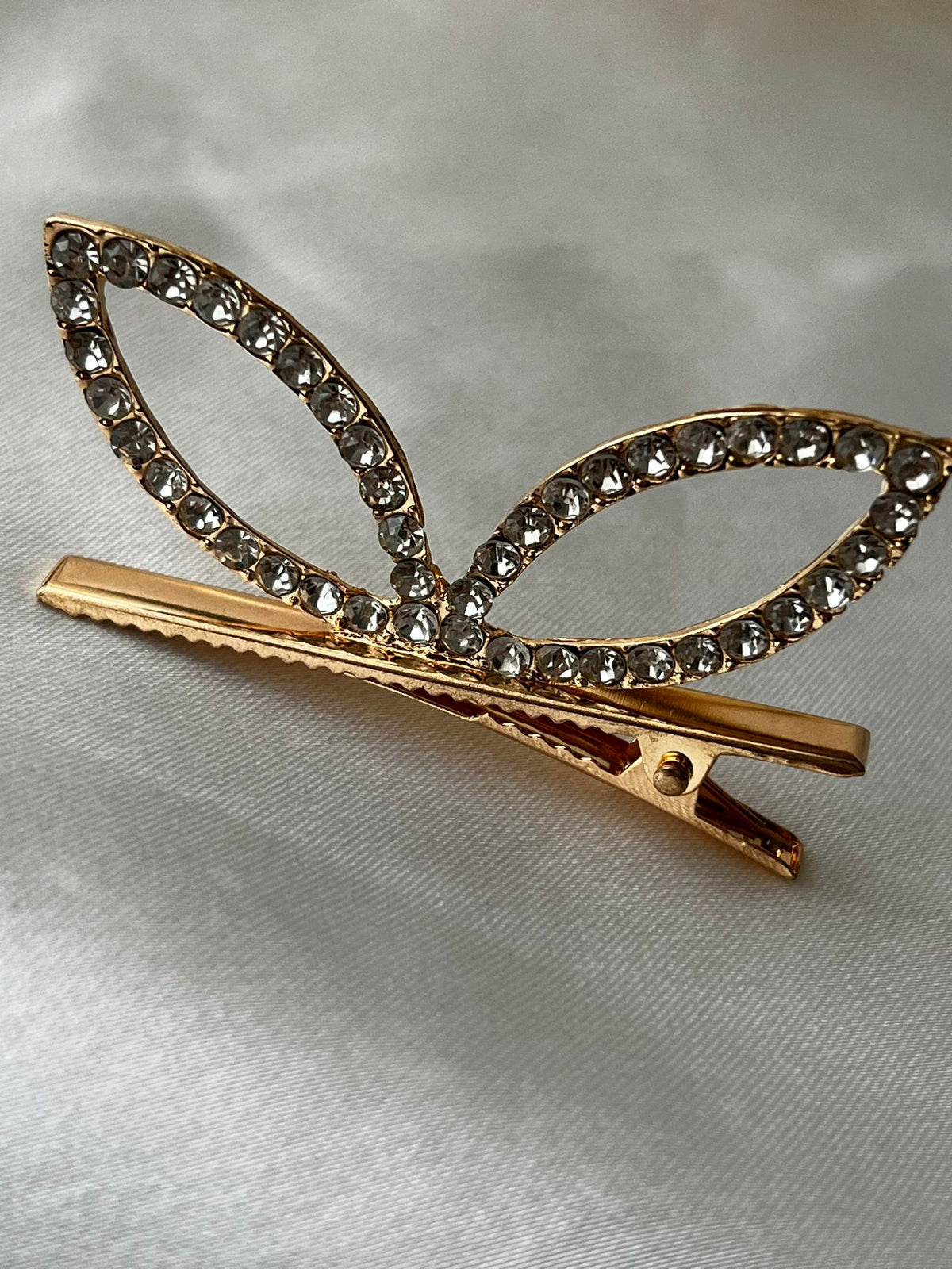 Minimal Taşlı Tavşan Kulak Pens Toka