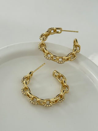 Gold Taşlı Zincir Desen Halka Küpe