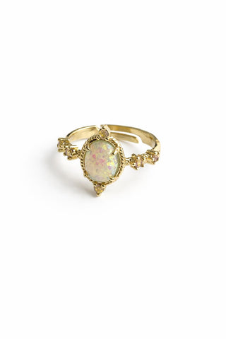 Gold Desenli Opal Taşlı Yüzük