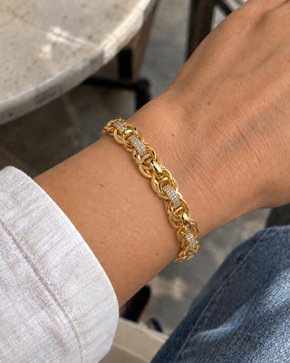 14K Gold Burgu Desen Taş Detay Bileklik