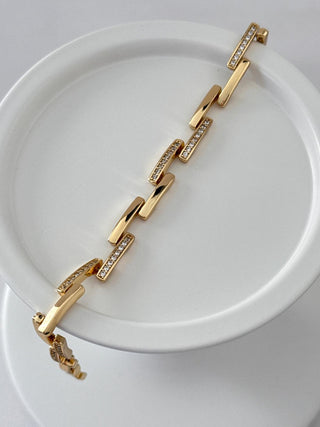 14K Gold Asimetrik Detay Bileklik