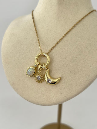 Gold Ay Güneş Opal Taş Kolye
