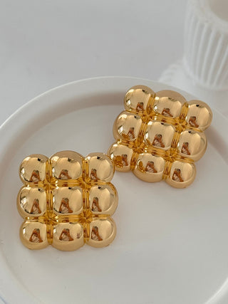 Gold Plaka Petek Desen Kare Küpe