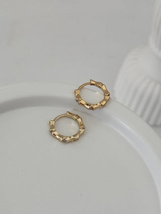 14K Gold Minimal Desenli Halka Küpe