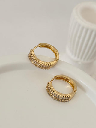 14K Gold Desenli Taşlı Halka Küpe