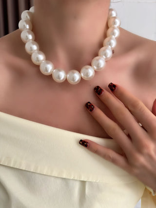 İri Form İnci Kolye