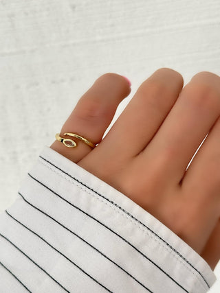 Gold Taş Detay Yılan Yüzük