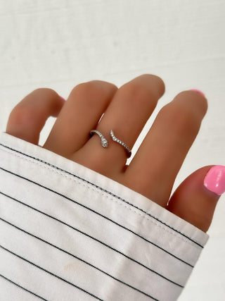 Silver Taşlı Yılan Yüzük