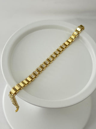 14K Gold Kare Taşlı Bileklik