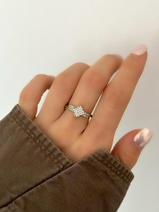 Silver Yonca Yüzük